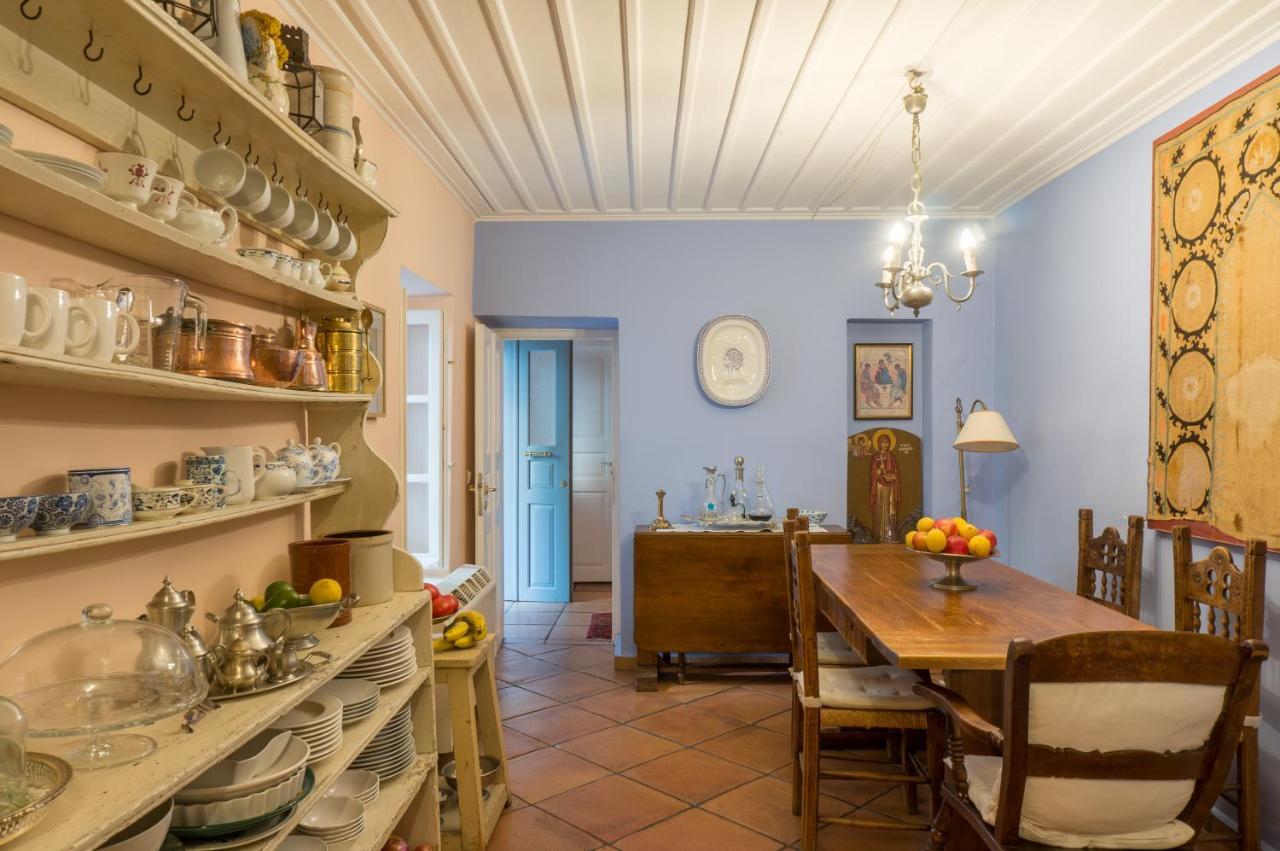 Acropolis Villa In Plaka アテネ エクステリア 写真